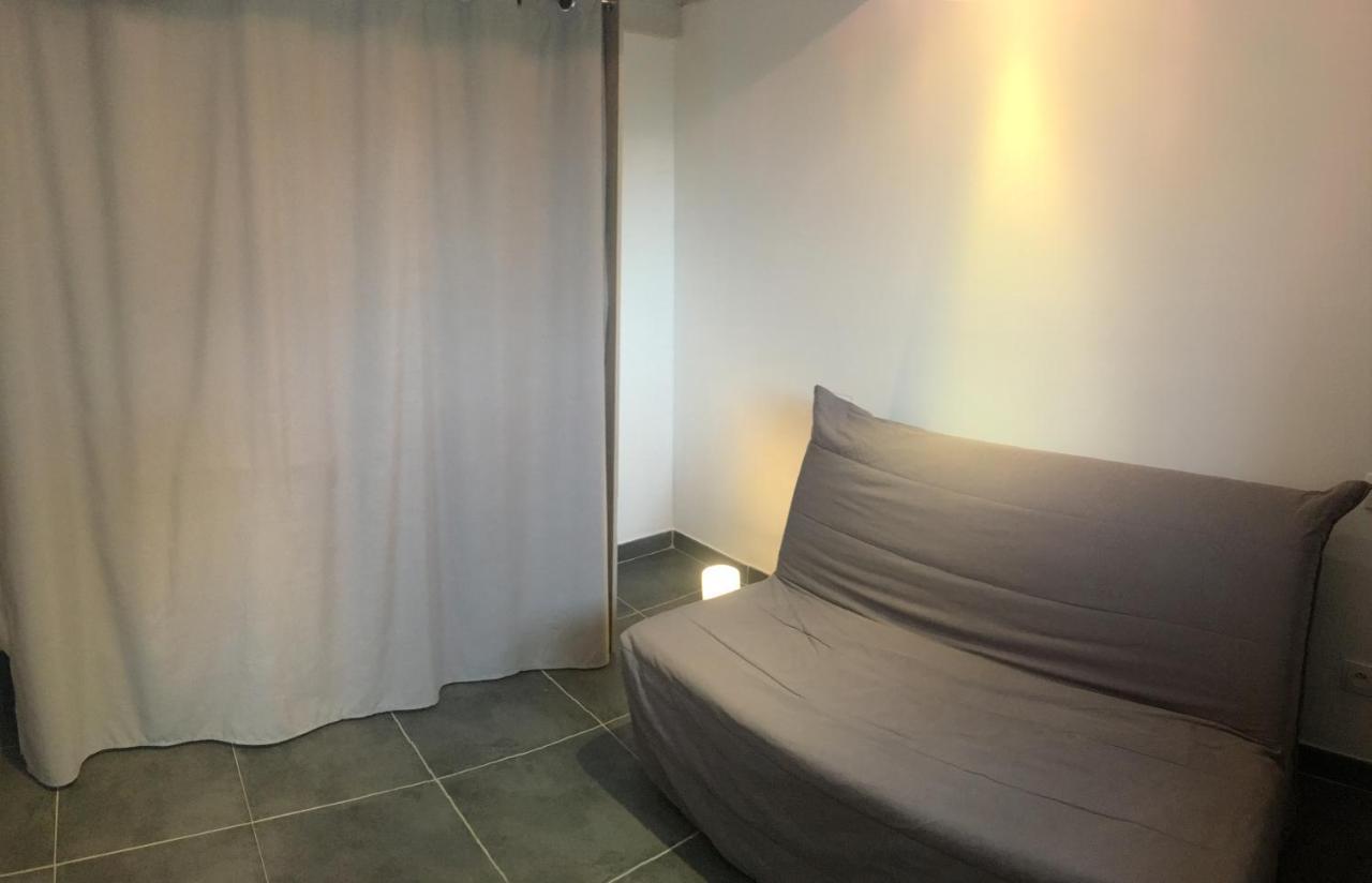 2 Pieces Et Mezzanine Des 2 Nuits Apartamento Vedène Exterior foto